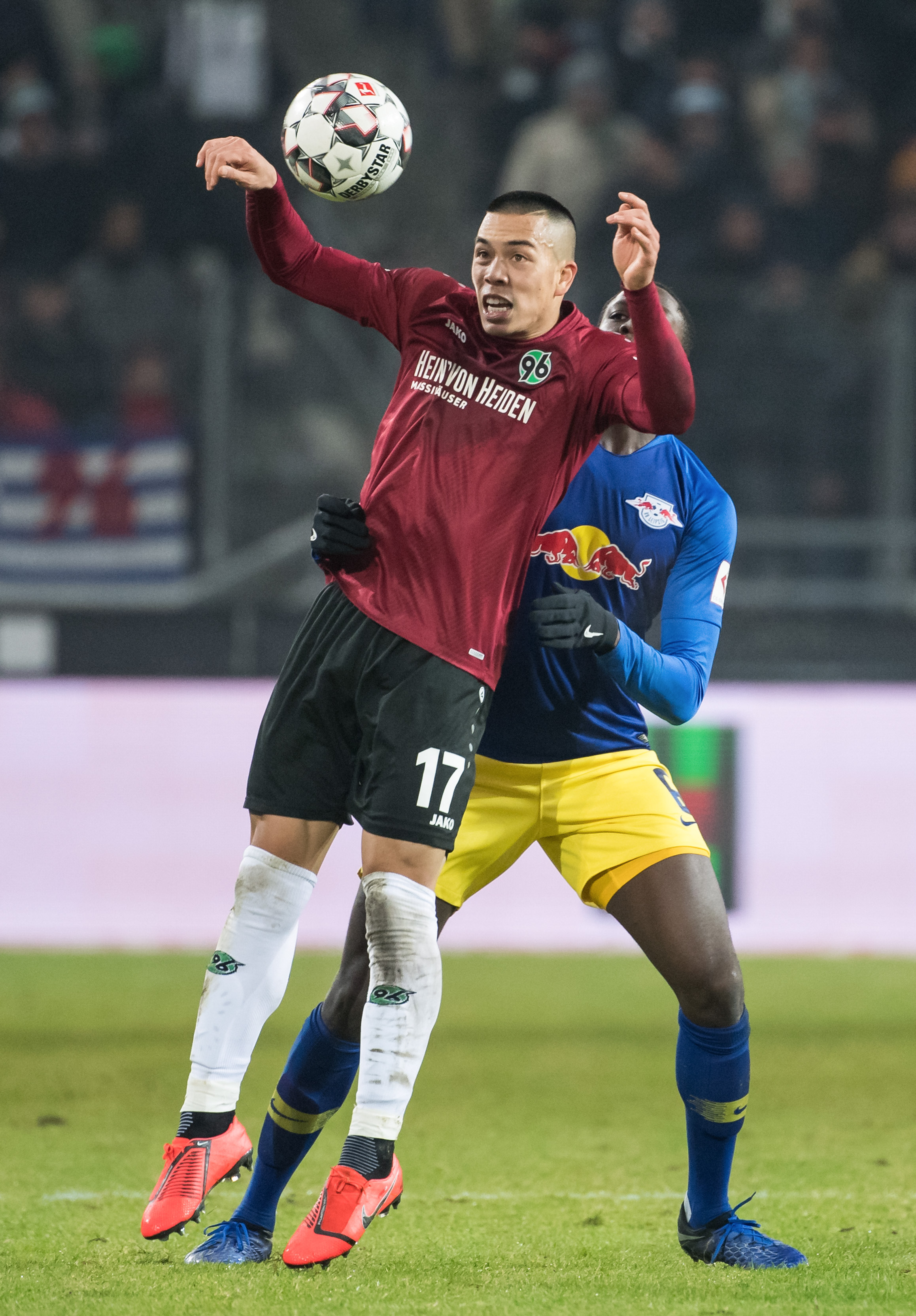 开云体育：德甲汉诺威96的保级策略与战术调整