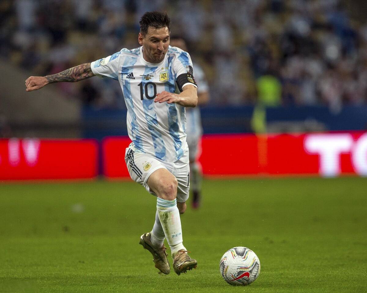 开云体育:任意球新高度！球员弧线球破门震惊全场的简单介绍